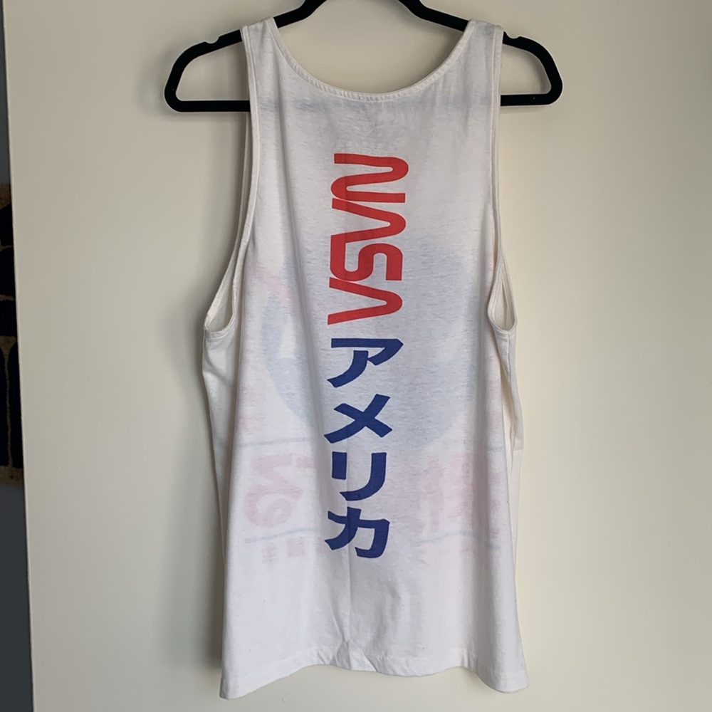 FUN! NASA-inspired tank - Picture 2 of 3